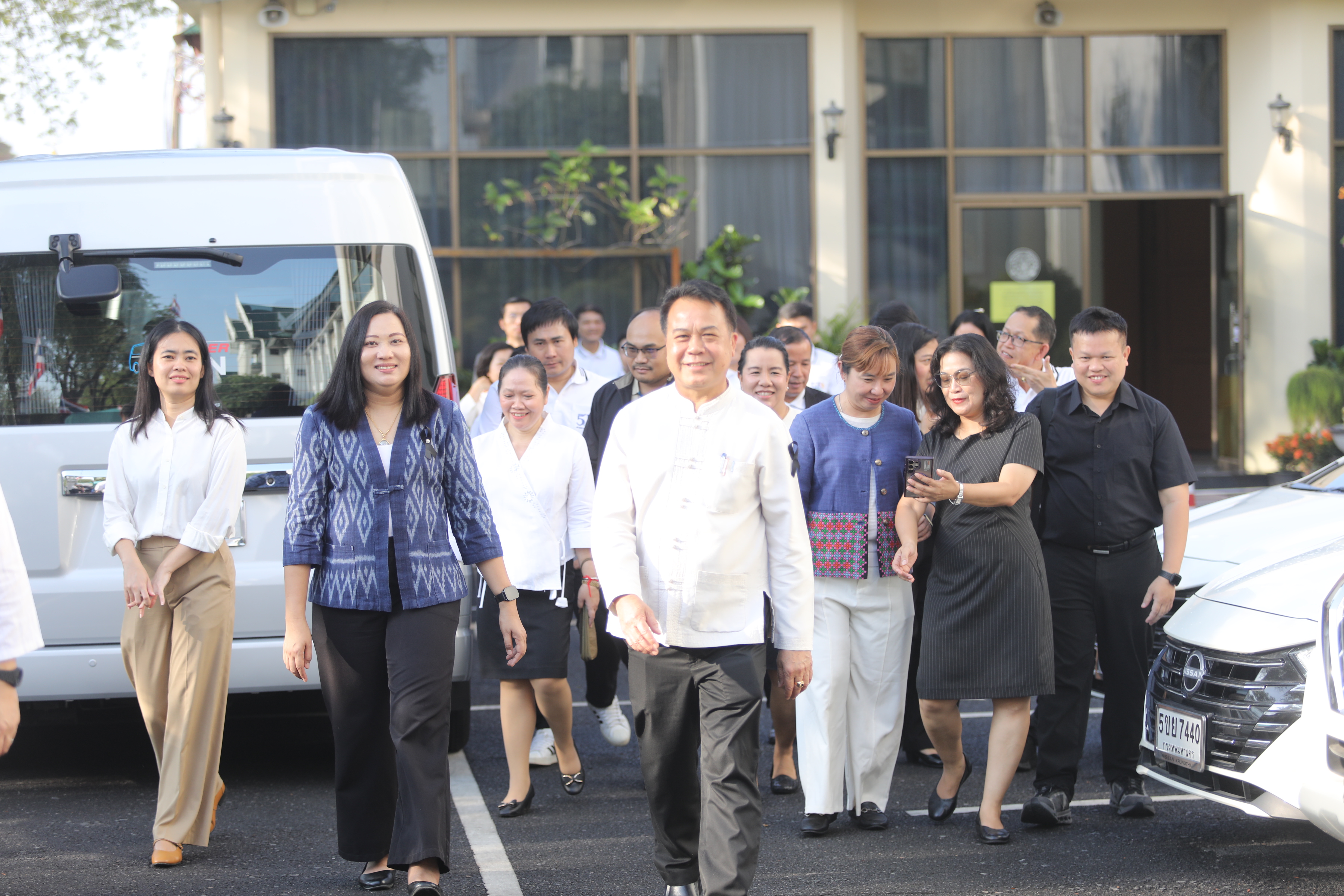 title - รองเลขาธิการ ส.ป.ก. สักการะสิ่งศักดิ์สิทธิ์ประจำ ส.ป.ก. เนื่องในโอกาสเข้ารับตำแหน่งใหม่